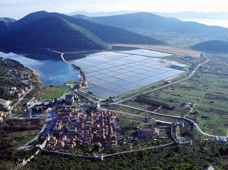 Ston